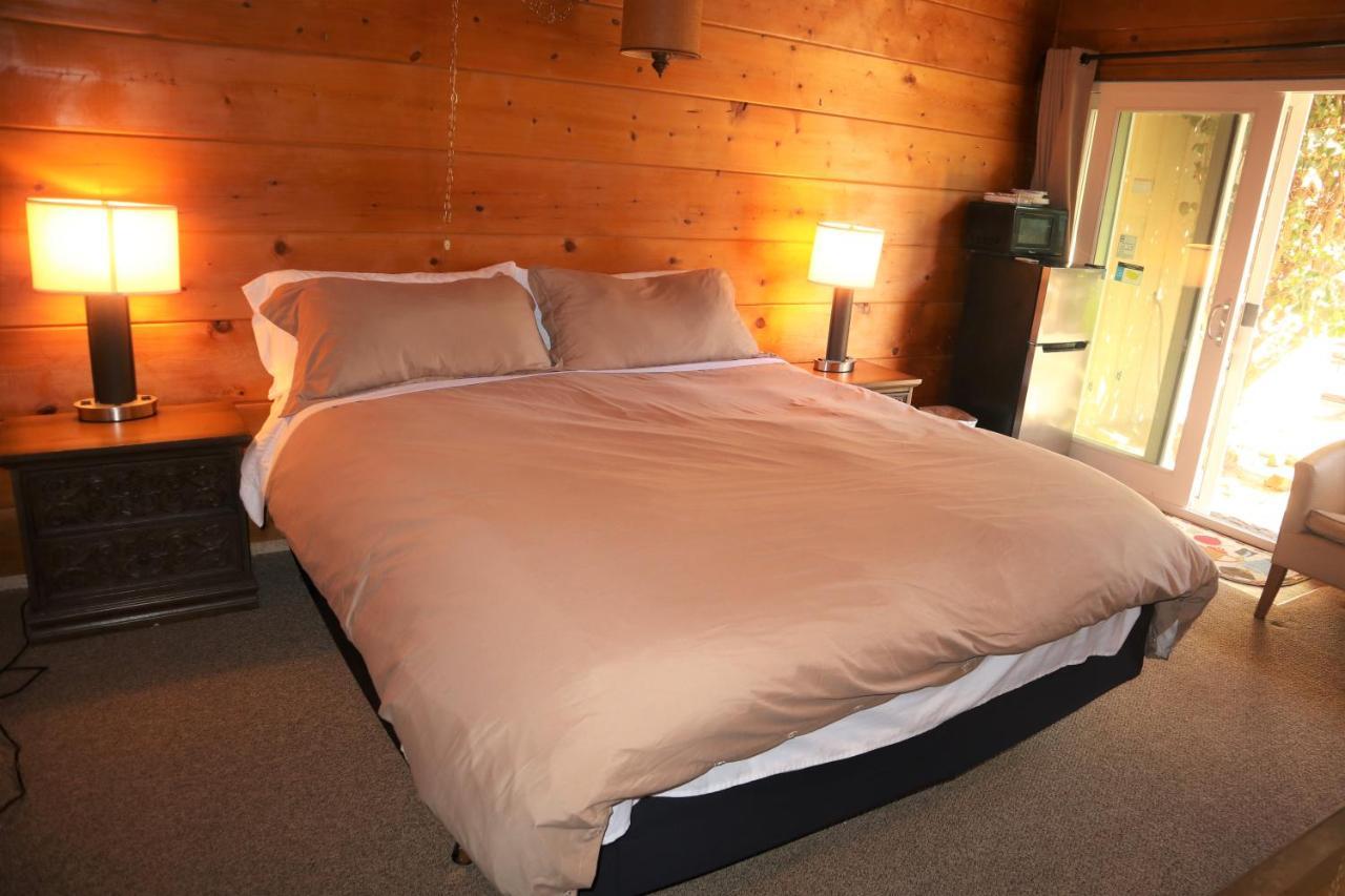 Little European Lodge Carmel Valley Extérieur photo