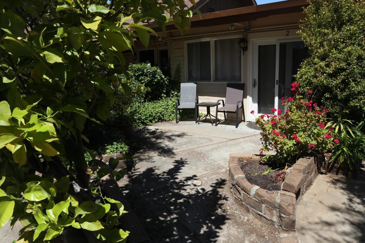 Little European Lodge Carmel Valley Extérieur photo